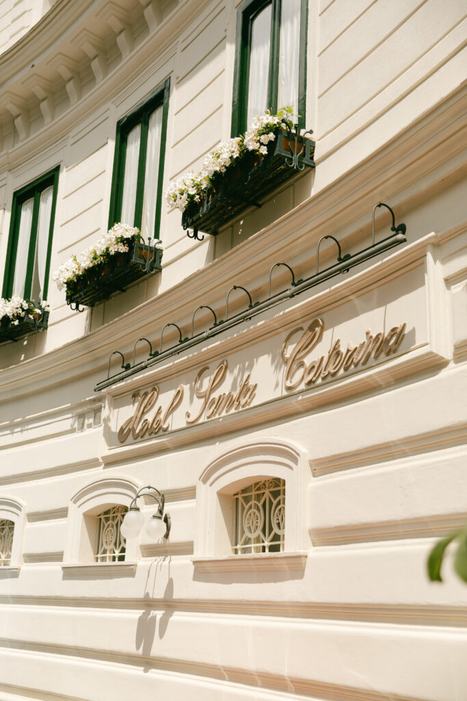 Luxury Amalfi Coast wedding at Hotel Santa Caterina with sweeping sea views, lush gardens, and timeless Italian elegance